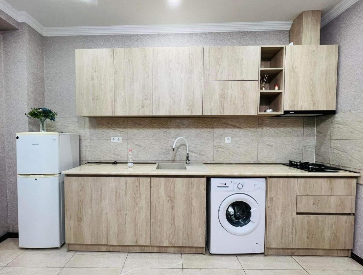 Apartamento Guga House Tiflis Exterior foto