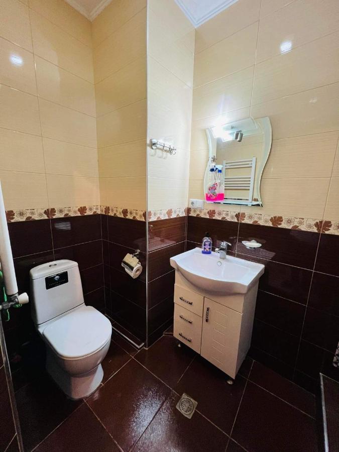 Apartamento Guga House Tiflis Exterior foto